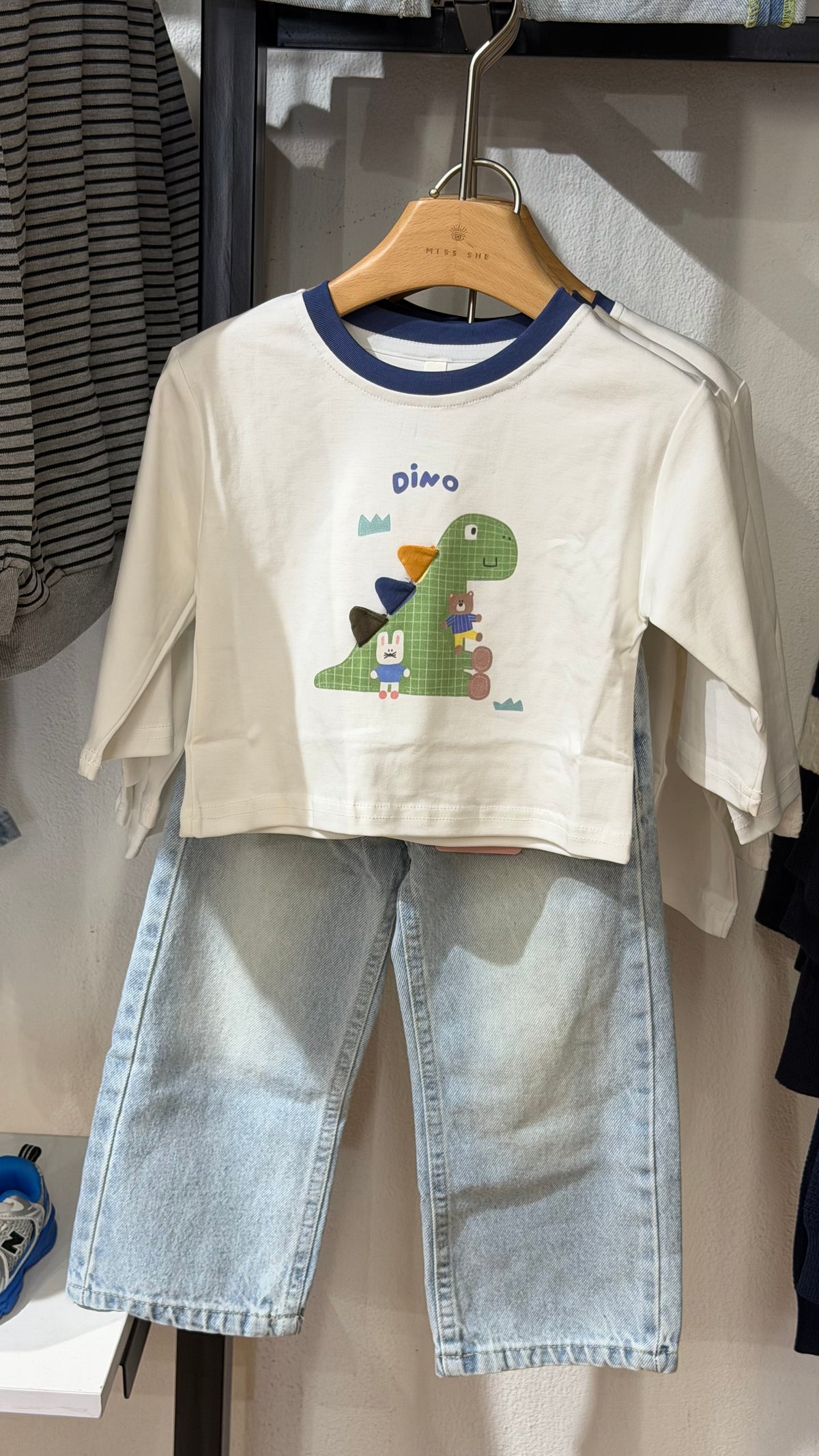 Crocodile Tshirt- white